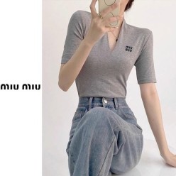 미*** 브이넥 이너 니트티