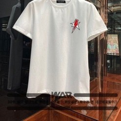 닐** 스타 썬더 패턴 티셔츠