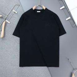 버** 백 로고 펀칭 기마자수 라운드 반팔 티셔츠