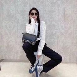 디* 메신져 숄더 크로스백