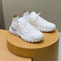 루* 러너 태틱 스니커즈