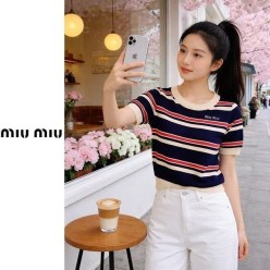 미*** 스트라이프 컬러니트