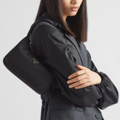 프** 리나일론 미니 호보백