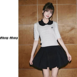 미*** 배색 프릴카라 니트