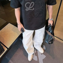 로** 배색 애너그램 자수 티셔츠