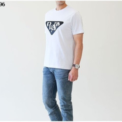 프** 남여공용 블랙삼각로고 프린팅 반팔티