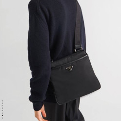 프** Re-Nylon and Saffiano shoulder bag 리나일론 사피아노 숄더백