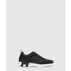 바운싱 스니커즈