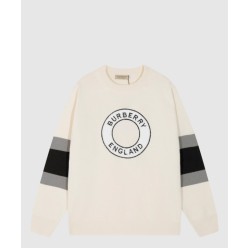 화이트 스냅 버튼 스웨터