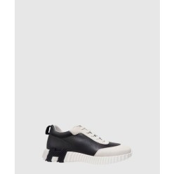 바운싱 스니커즈