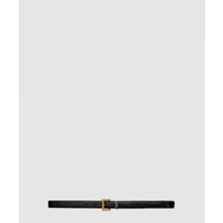 스퀘어 버클을 장식한 크로커다일 엠보스드 가죽 소재의 얇은 모노그램 벨트 554465