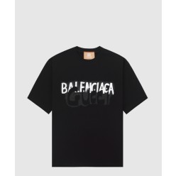 로고 프린트 반팔