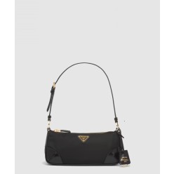 리에디션 2002 리나일론 및 브러쉬드 가죽 숄더백 1BC201