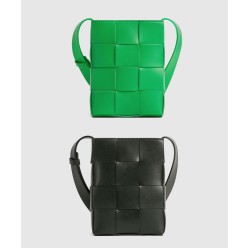 카세트 미니 크로스바디 백 729298