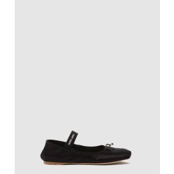 새틴 발레리나 5F794D