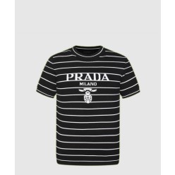 로고 프린트 반팔