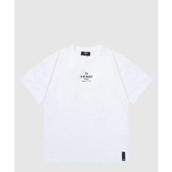 로고 프린트 반팔