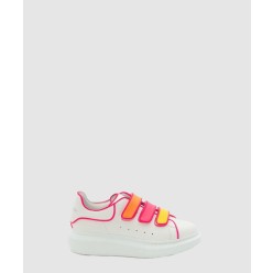 스니커즈  697107