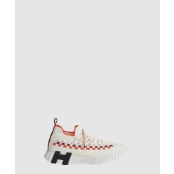 바운싱 스니커즈