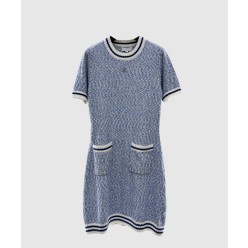 로고 니트 원피스