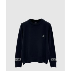 로고 니트 상의