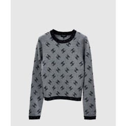 로고 니트 상의