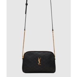 퀼트 처리된 램스킨 소재의 Gaby 지퍼 파우치 733667