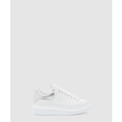 오버사이즈 스니커즈 697103