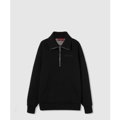 로고 엠보시드 스웨터