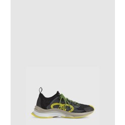 런 스니커즈 674157