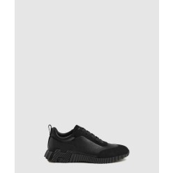 바운싱 스니커즈