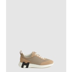 바운싱 스니커즈