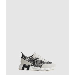 바운싱 스니커즈