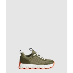 Impulse 스니커즈