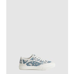 스니커즈를 사세요