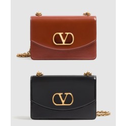 가라바니 베인 유광 송아지 가죽 숄더백