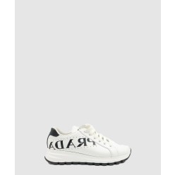 로고 펀칭 스니커즈 1E597M