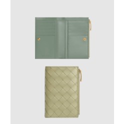 중형 인트레치아토 양면 지갑 749940