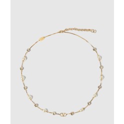 크리스털 장식 브이로고 시그니처 메탈 네크리스