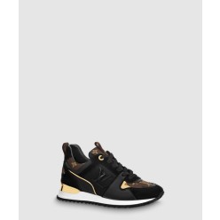 런 어웨이 스니커즈 1AAP3A