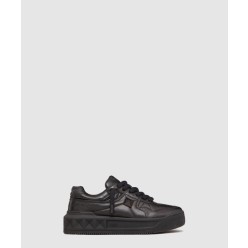 원 스터드 XL 나파 가죽 로우탑 스니커즈