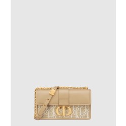 30 Montaigne East-West 체인백 M9334