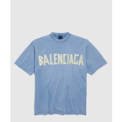 테이프 타입 미디엄 핏 티셔츠