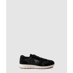 프랙스 스웨이드 및 리나일론 스니커즈 2EE455