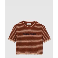 튼 부클 스웨터