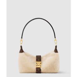 미니 포쉐트 악세수아 M26245